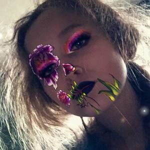 Meet your Posher, Abbi